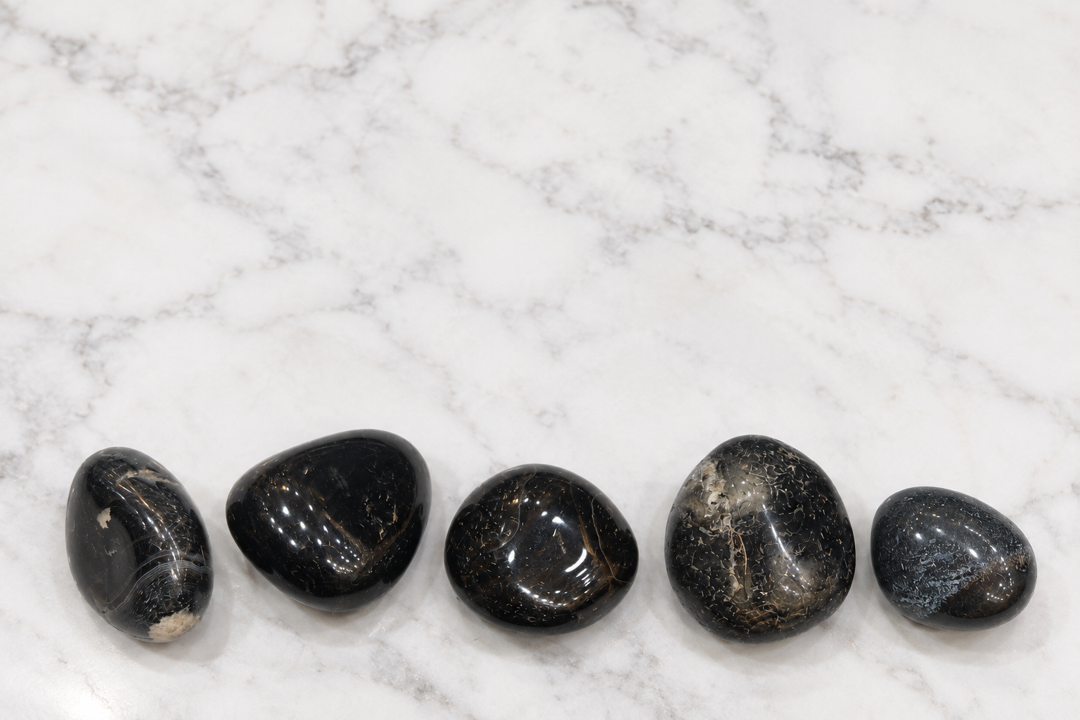 Black Onyx Stone 5 Piece Set | Polished Black Onyx Gemstone Collection | 50 gm | Natural-Looking Tumbled Stones for Home Décor, Meditation, Puja, Gemstone Collection & Gifting
